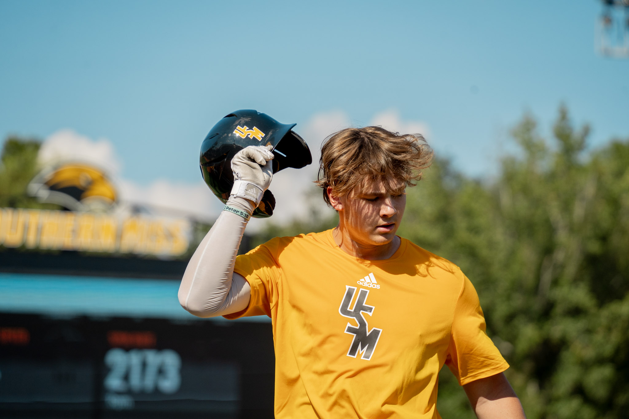 USM helmet